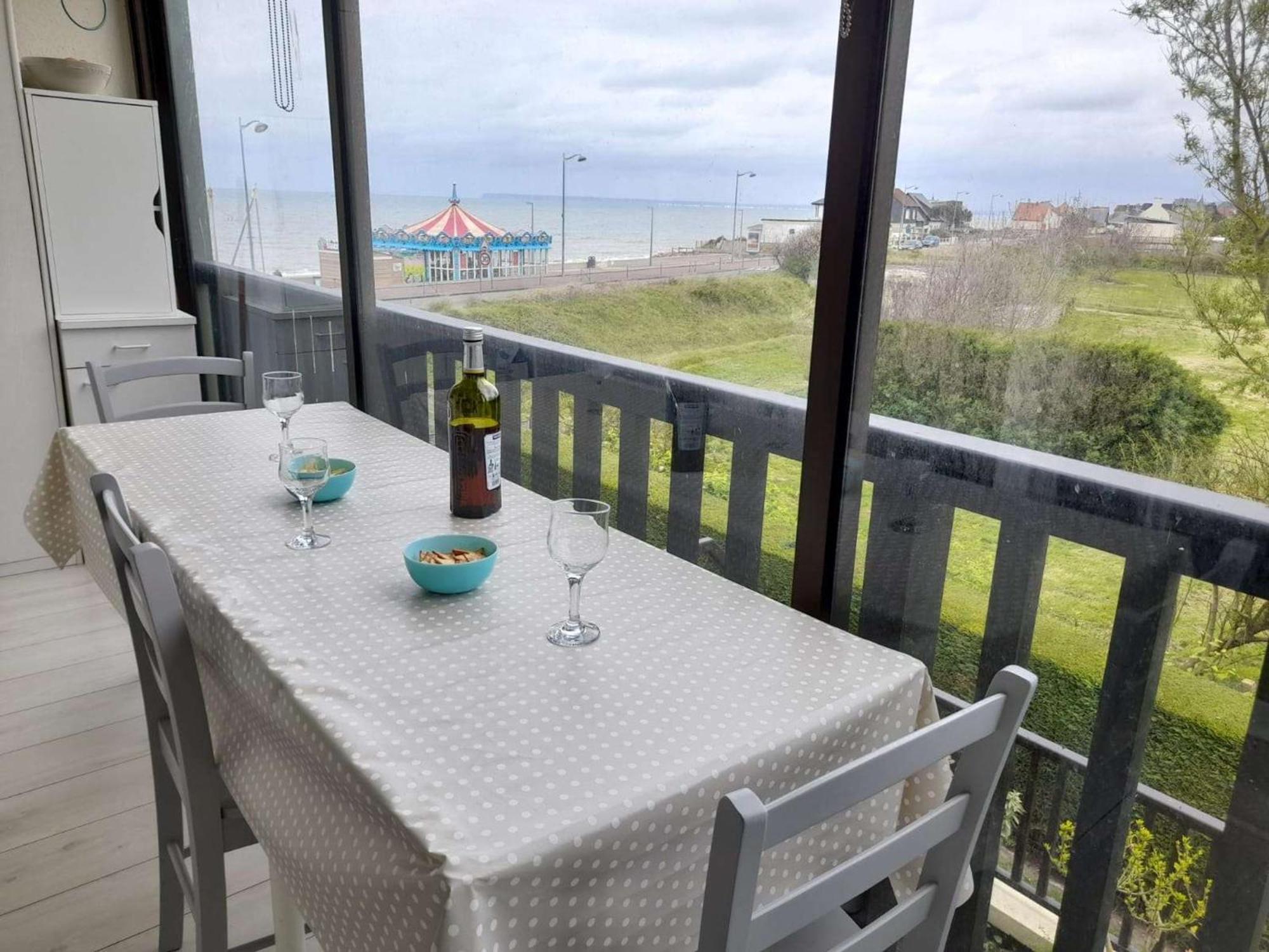 Appartement Refait A Neuf Avec Loggia Et Parking, A 2 Pas De La Plage Et Des Commerces - Fr-1-712-7 Villers-sur-Mer Exterior photo